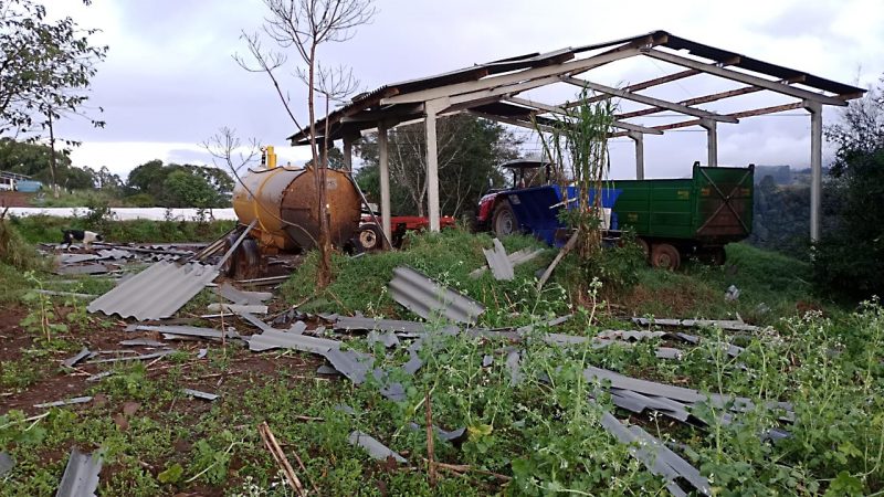 Garagem em It&aacute; &mdash; Foto: Defesa Civil/Reprodu&ccedil;&atilde;o/ND