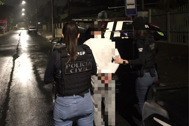 Homem foi preso suspeito de estuprar a ex-namorada em Joinville – Foto: PC/Divulga&ccedil;&atilde;o