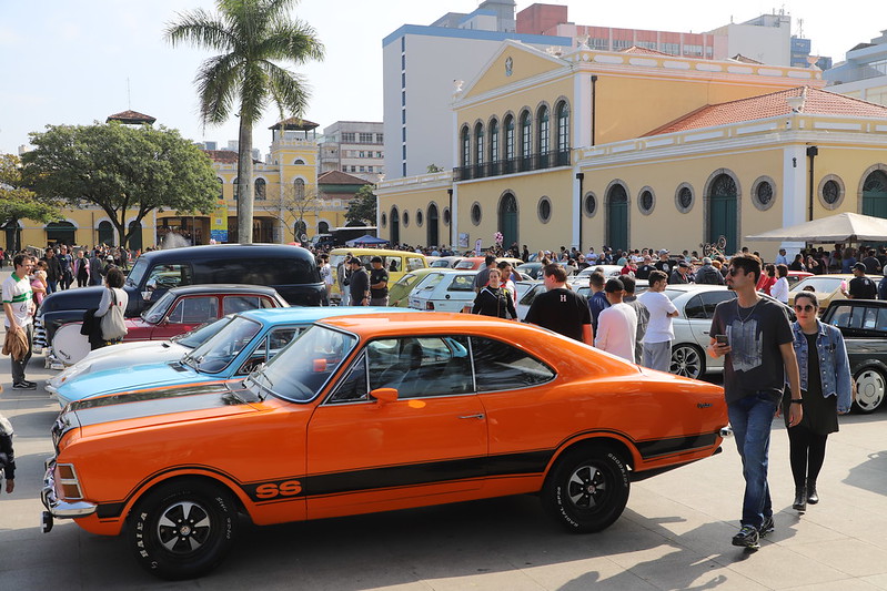 no sábado também teve exposição de carros antigos entre as atrações do Festival da Tainha &#8211; Foto: Teresa Vieira/PMF/ND