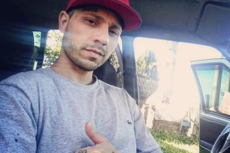 Felipe era o motorista do carro que caiu em um rio de Crici&uacute;ma – Foto: Reprodu&ccedil;&atilde;o/Internet