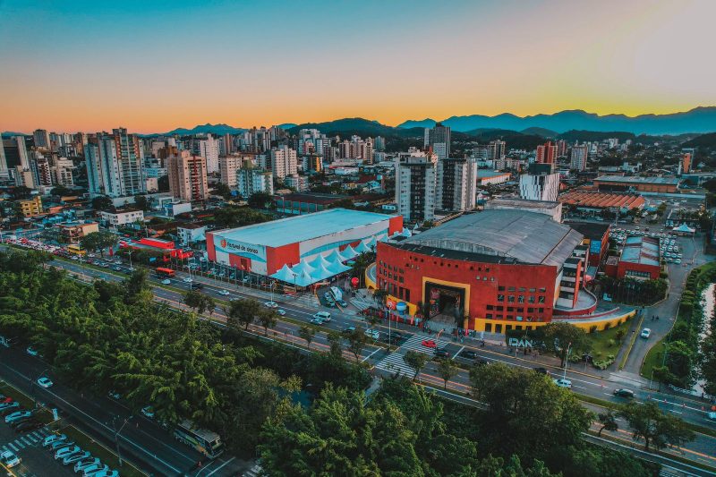 Expocentro Edmundo Doubrawa ao lado do Centreventos Cau Hansen concentra a maior parte da programa&ccedil;&atilde;o do&nbsp; Festival de Dan&ccedil;a de Joinville – Foto: Luis Debiasi/@SouBemJoinville/ND