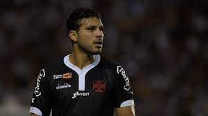 Zagueiro Henr&iacute;quez atuou por Vasco e Sport – Foto: Torcedores.com