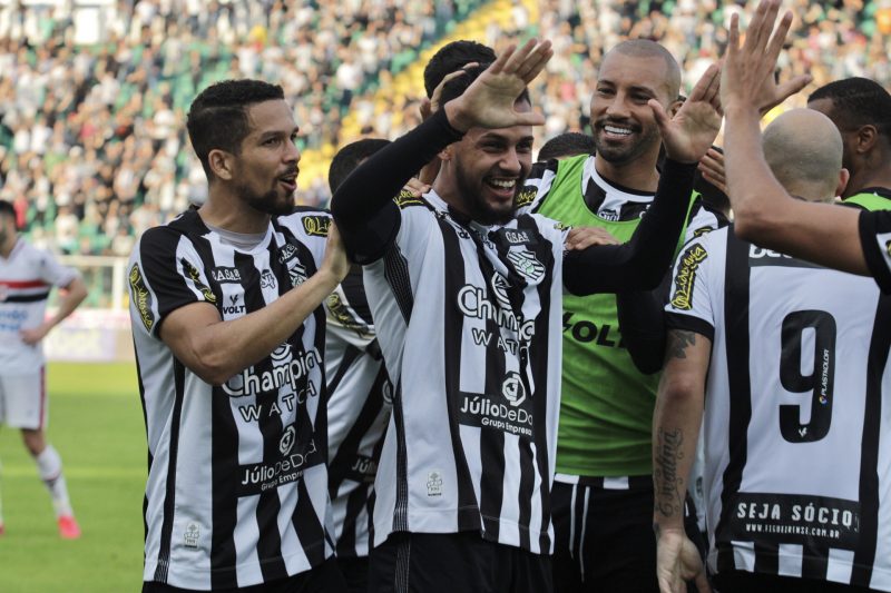 Vit&oacute;ria importante que encaminha a classifica&ccedil;&atilde;o do Figueirense – Foto: Patrick Floriani/FFC