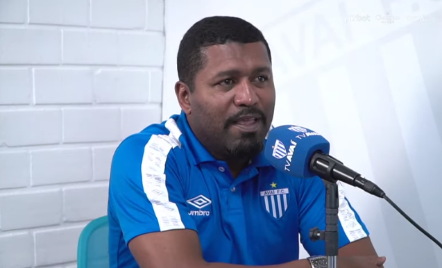 Jacar&eacute; segue at&eacute; hoje no Ava&iacute;, atuando na base do clube – Foto: Reprodu&ccedil;&atilde;o TV Ava&iacute;