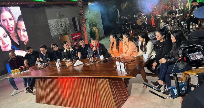 Reuni&atilde;o contou ainda com outros amigos de Mar&iacute;lia Mendon&ccedil;a – Foto: @canaldonaruthoficial/Instagram/Reprodu&ccedil;&atilde;o/ND