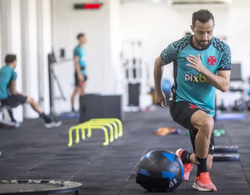 Nen&ecirc; segue fora no Vasco – Foto: Daniel Ramalho/CRVG