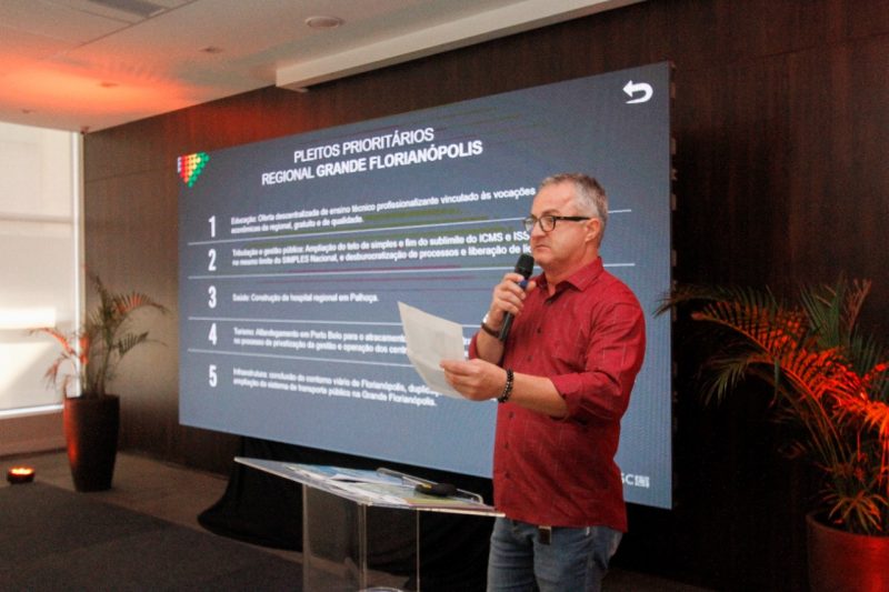 Od&iacute;lio Guarezi apresentou o resumo de demandas da Grande Florian&oacute;polis – Foto: Leo Munhoz/ND
