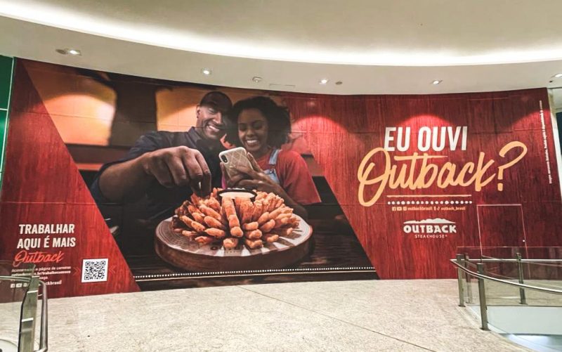 Expectativa &eacute; de que n&atilde;o s&oacute; os moradores de Joinville, mas de cidades da regi&atilde;o possam usufruir do consagrado #Momentooutback – Foto: Outback tapume GS