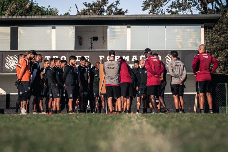 Elenco do Figueirense trabalha para pegar o Botafogo-PB; reta final de primeira fase – Foto: Patrick Floriani/FFC/Divulga&ccedil;&atilde;o/ND