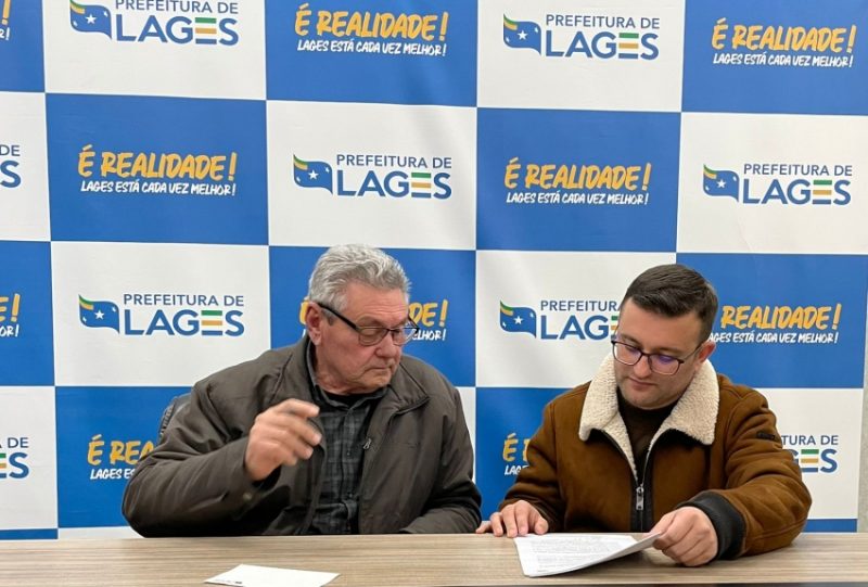 O documento foi assinado pelo prefeito no final da tarde desta quinta (30) &mdash; Foto: Paulo Marques/PML/ Divulga&ccedil;&atilde;o/ND