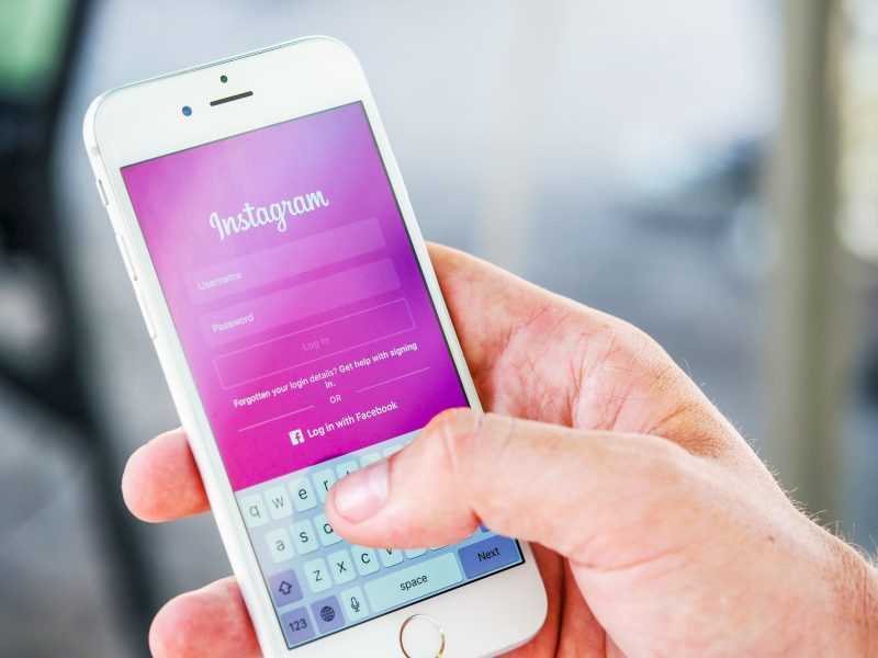 Usu&aacute;ria conta com mais de 30 mil seguidores e usar a rede social para fins profissionais – Foto: Pexels
