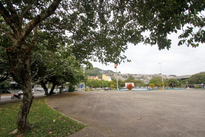 Praça Tancredo Neves