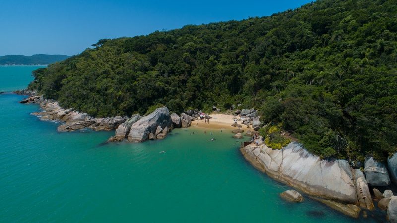 Praia do Ca&ccedil;&atilde;o, em Bombinhas – Foto: Prefeitura de Bombinhas/Divulga&ccedil;&atilde;o