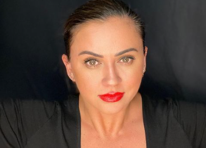 Mishel Karen contou ter o apoio da fam&iacute;lia, incluindo seus dois filhos, com o trabalho no entretenimento adulto – Foto: Reprodu&ccedil;&atilde;o/Rede Social/ND