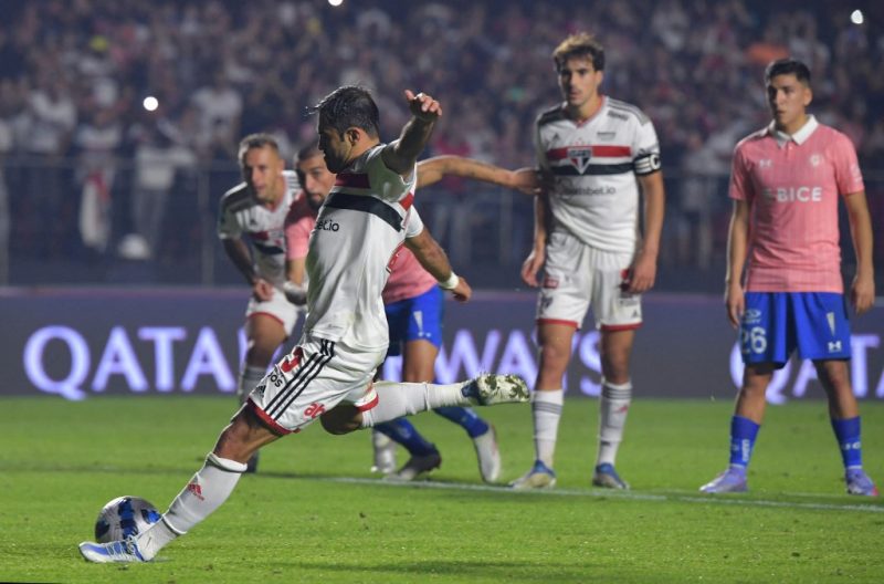 Eder disputou a última temporada pelo São Paulo