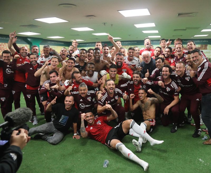 Jogadores do S&atilde;o Paulo comemoram a classifica&ccedil;&atilde;o na Copa do Brasil – Foto: Rubens Chiri/saopaulofc.net