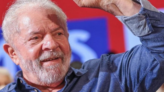 Lula declara que revogará sigilos de 100 anos de Bolsonaro