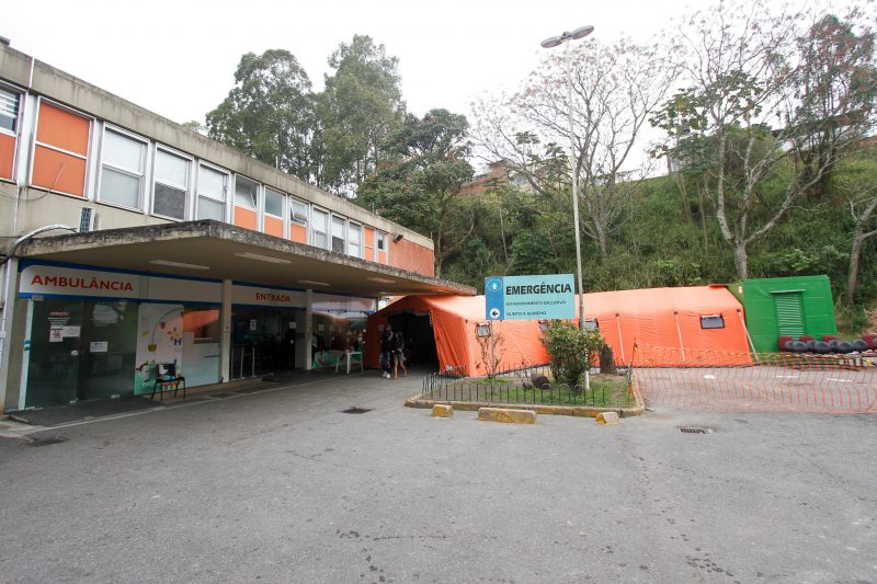 De acordo com a SES, foram feitos mais de 300 atendimentos nos dois primeiros dias de amplia&ccedil;&atilde;o da emerg&ecirc;ncia – Foto: Leo Munhoz/ND