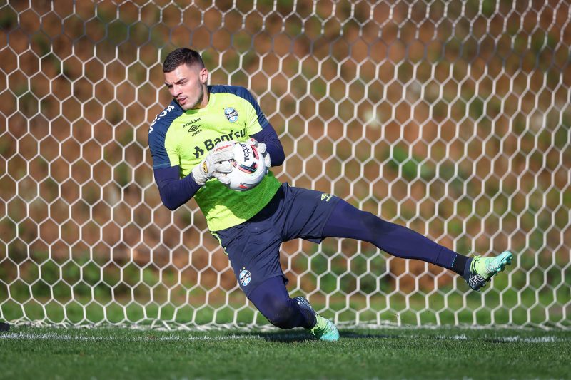 Gr&ecirc;mio conclui prepara&ccedil;&atilde;o em Chapec&oacute; para encarar Chapecoense &mdash; Foto: Lucas Uebel/Gr&ecirc;mio/ND