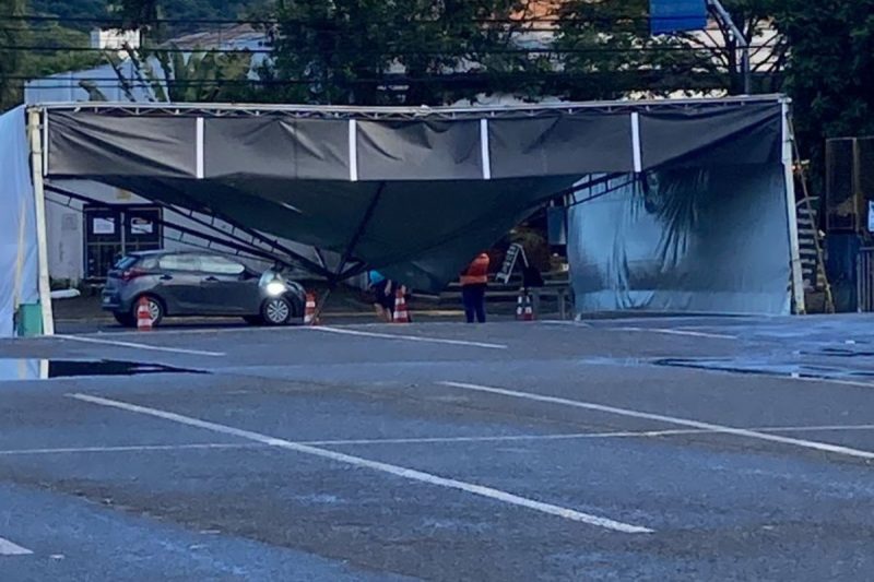 For&ccedil;a do vento tamb&eacute;m deixou rastros em Joinville – Foto: Sabrina Aguiar/NDTV