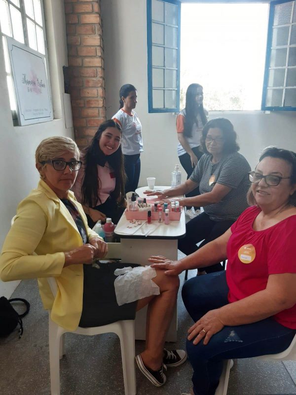 Servi&ccedil;os de beleza tamb&eacute;m fizeram parte da programa&ccedil;&atilde;o – Foto: MB Comunica&ccedil;&atilde;o/ND