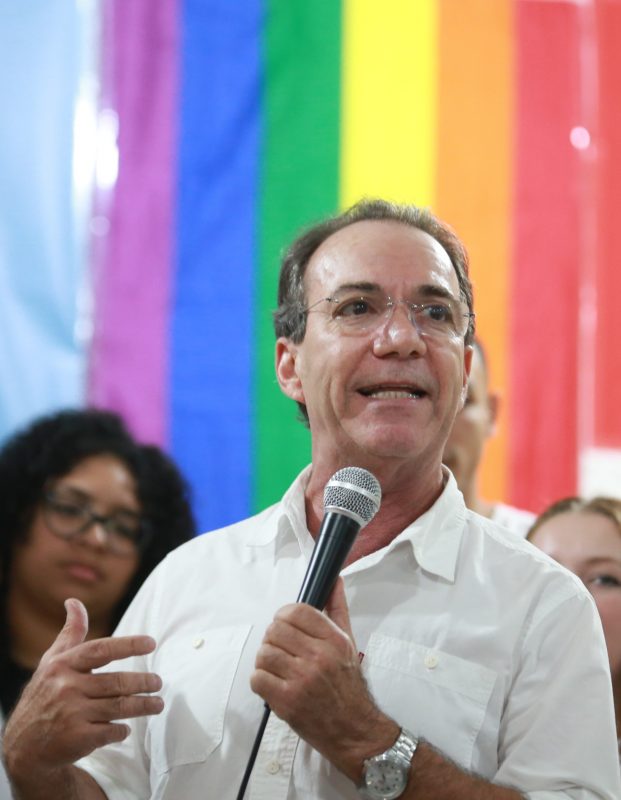 D&eacute;cio Lima, aproveita a guerra entre bolsonaristas em Santa Catarina para levar o nome do ex-presidente Lula&nbsp; – Foto: Denner Ovidio/ND