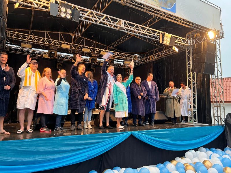 Foram escolhidos o rei e a rainha do roup&atilde;o. – Foto: Prefeitura de Piratuba/Divulga&ccedil;&atilde;o/ND