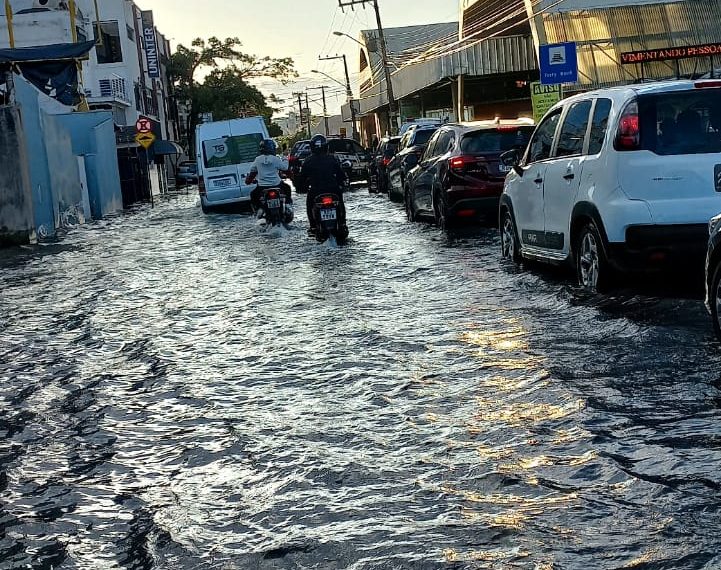 Mar&eacute; alta j&aacute; causou transtornos no Centro de Itaja&iacute; em Novembro de 2019 – Foto: Arquivo/Reprodu&ccedil;&atilde;o/Internet