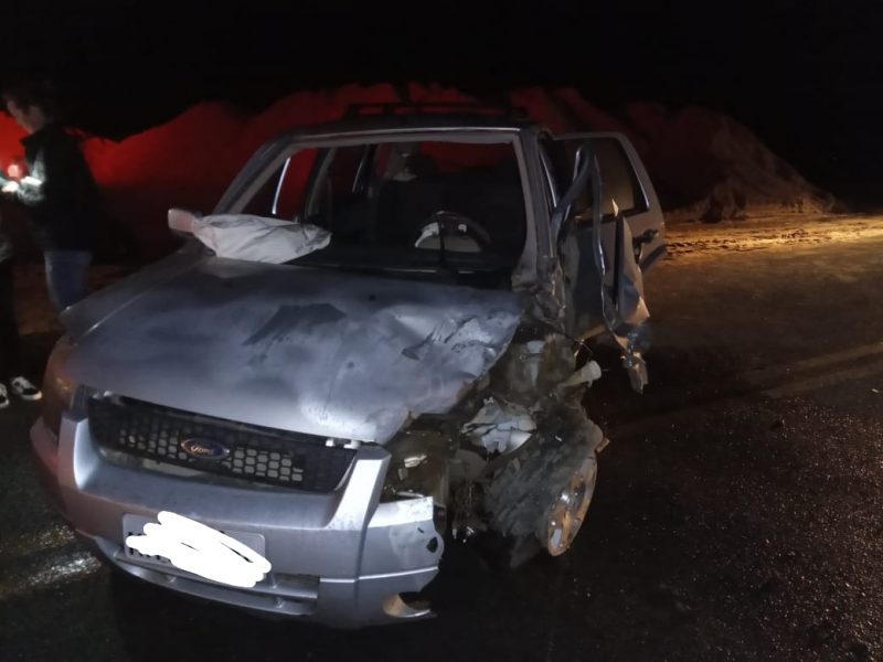 Ve&iacute;culo ficou destru&iacute;do ap&oacute;s colis&atilde;o em Bra&ccedil;o do Norte – Foto: Divulga&ccedil;&atilde;o/Corpo de Bombeiros/ND