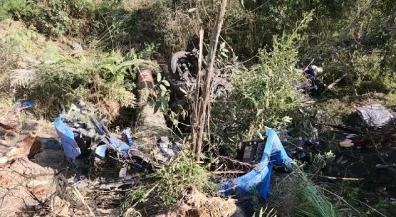 Imagens mostram destrui&ccedil;&atilde;o ap&oacute;s acidente que matou crian&ccedil;a e outras 2 pessoas em SC – Foto: Not&iacute;cia no Ato/Reprodu&ccedil;&atilde;o/ND