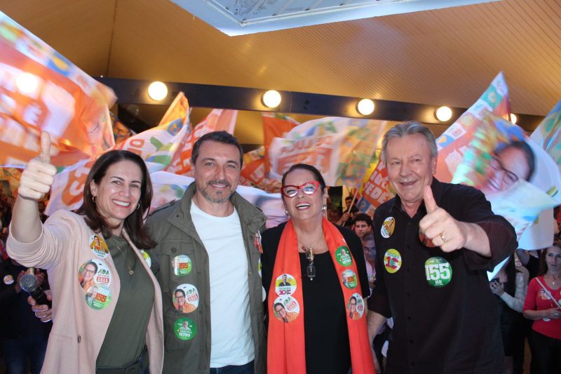 Governador Mois&eacute;s marcou presen&ccedil;a no lan&ccedil;amento da candidatura de Ada de Luca – Foto: Divulga&ccedil;&atilde;o/ND