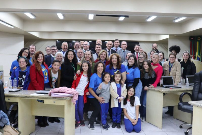 Lei que institui oficialmente a escola Bil&iacute;ngue para surdos foi aprovada em Crici&uacute;ma – Foto: Divulga&ccedil;&atilde;o/ND