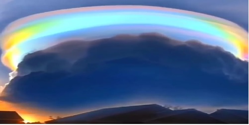 Nuvem Pileus com cores do arco íris é vista na China; entenda o fenômeno -  Mundo - Diário do Nordeste