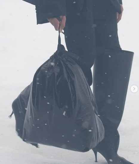 Bolsa da Balenciaga foi lançado neste ano