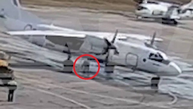 Funcion&aacute;rio de aeroporto pouco antes de ser decapitado por h&eacute;lice de avi&atilde;o na R&uacute;ssia – Foto: Reprodu&ccedil;&atilde;o/ND