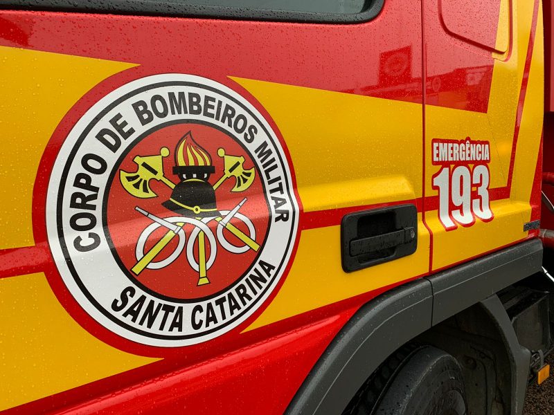 Mulher morre supostamente atropelada pelo caminh&atilde;o do companheiro em SC – Foto: Talita Grassi/NDTV