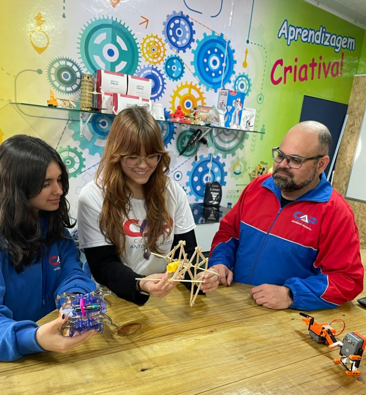 A cultura maker que vem sendo explorada no Col&eacute;gio Ant&ocirc;nio Peixoto&nbsp;– Foto: Divulga&ccedil;&atilde;o/Col&eacute;gio Ant&ocirc;nio Peixoto