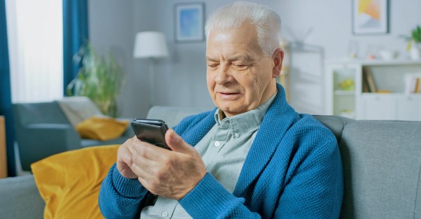 Servi&ccedil;os online tendem a garantir maior acessibilidade aos pacientes de todas as idades – Foto: ISTOCKFOTOS/ND