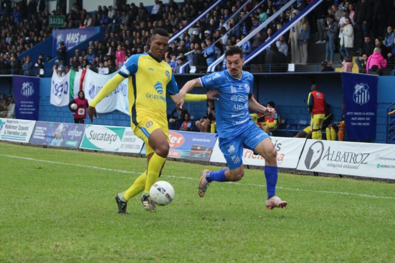 Caravaggio e Na&ccedil;&atilde;o jogaram em Nova Veneza, neste domingo: vit&oacute;ria do time visitante – Foto: Fabr&iacute;cio J&uacute;nior/Caravaggio Futebol Clube/Divulga&ccedil;&atilde;o/ND