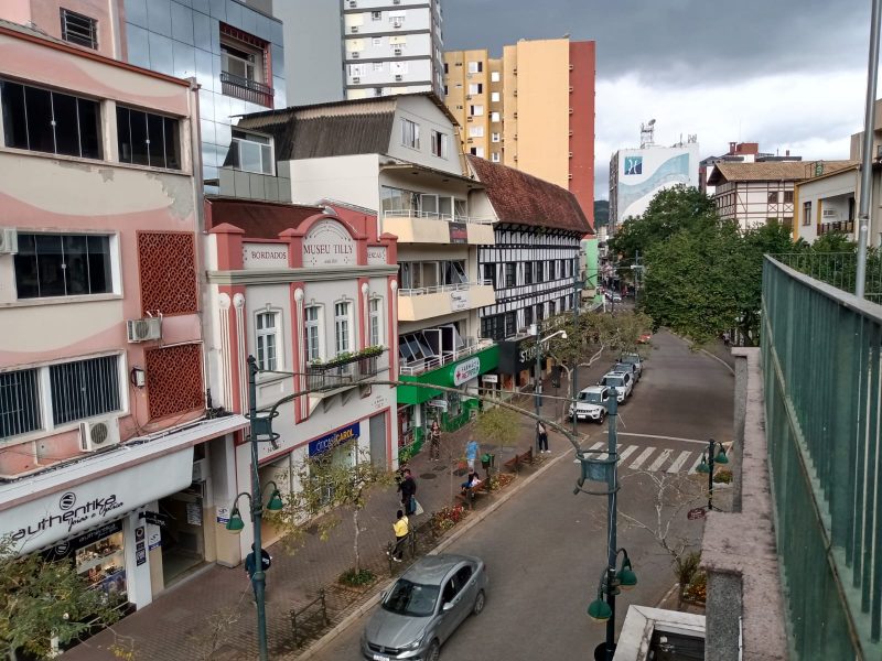 Dia dos Pais promete aquecer o com&eacute;rcio de Blumenau. – Foto: Raquel Bauer/ND