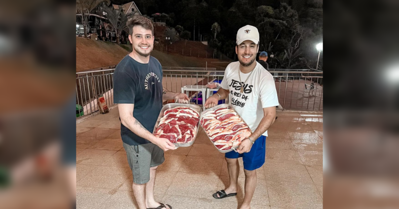 Dupla sertaneja sofre acidente de &ocirc;nibus em rodovia ap&oacute;s volta de shows – Foto: Internet/Reprodu&ccedil;&atilde;o/ND