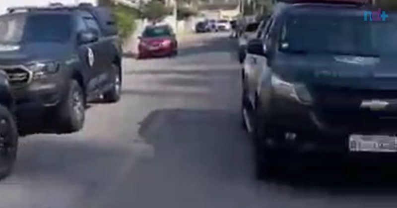 M&eacute;dico alugou o apartamento e o destruiu, ap&oacute;s surto fez mulher de ref&eacute;m – Foto: Reprodu&ccedil;&atilde;o/ND