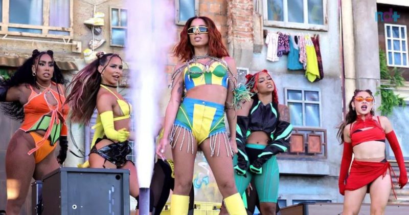 Anitta &eacute; uma das cantoras brasileiras que despontam no “brazilian asthetic” trazendo as cores do brasil como cultura e empoderamento nacional – Foto: Reprodu&ccedil;&atilde;o/Internet/Twitter