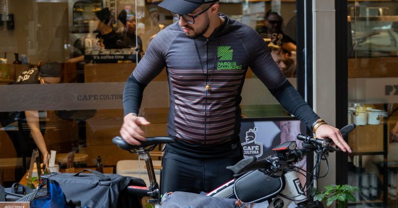 Un empresario de Balneário Camboriú quiere llegar a la Patagonia en bicicleta en un viaje de 4.000 km