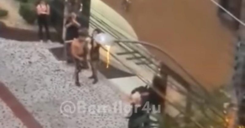 Aniversariante recebeu de surpresa gogo boy e strip-tease em pleno Centro de Balne&aacute;rio Cambori&uacute; – Foto: BC Mil Grau/Divulga&ccedil;&atilde;o