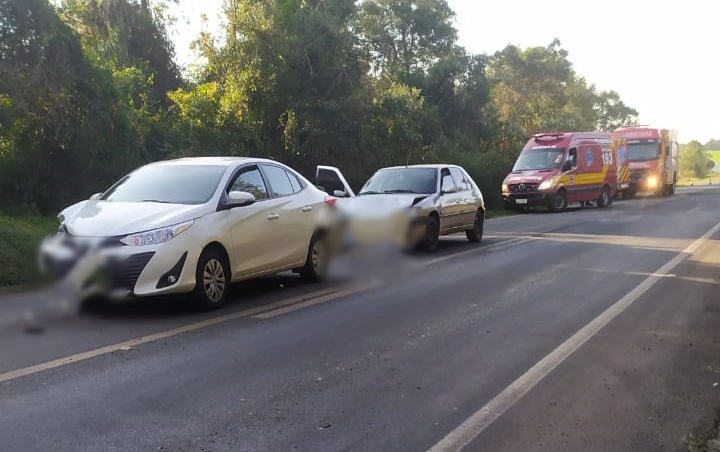 A colis&atilde;o foi na PR-158, por volta das 16h30. – Foto: Corpo de Bombeiros/ND