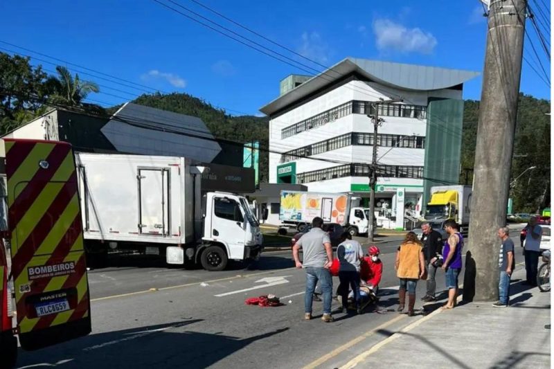 Acidente aconteceu na manh&atilde; desta sexta-feira (5), no bairro Vila Nova – Foto: Reprodu&ccedil;&atilde;o/Internet