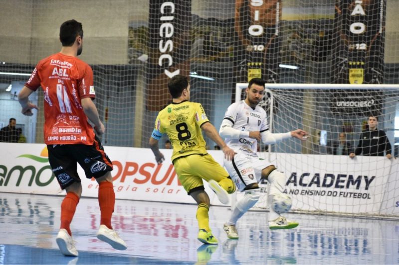 Jaragu&aacute; Futsal venceu o Campo Mour&atilde;o, manteve a invencibilidade jogando em casa e subiu na tabela de classifica&ccedil;&atilde;o – Foto: Paulinho Sauer/Jaragu&aacute; Futsal/Divulga&ccedil;&atilde;o/ND
