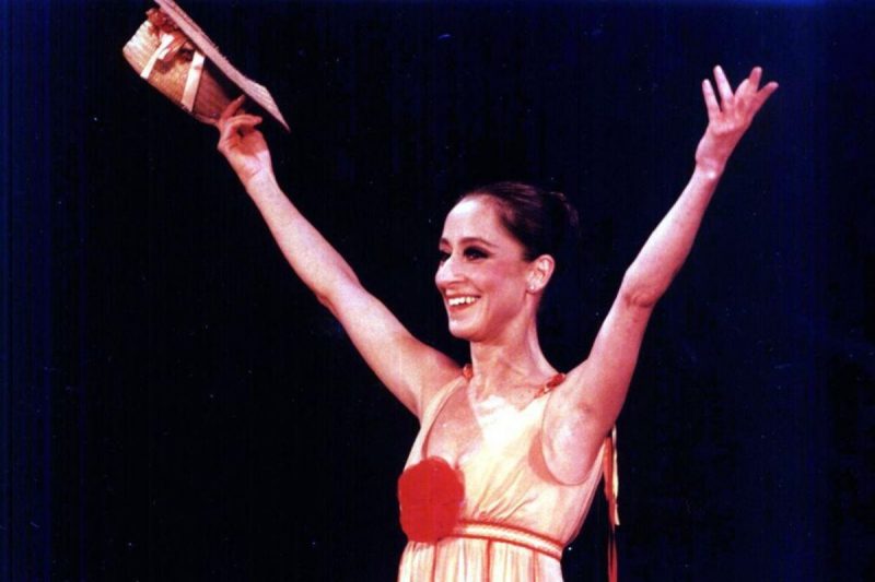 Bailarina Ana Botafogo retorna a Joinville em julho para ministrar cursos para bailarinos e bailarinas, al&eacute;m de realizar palestras