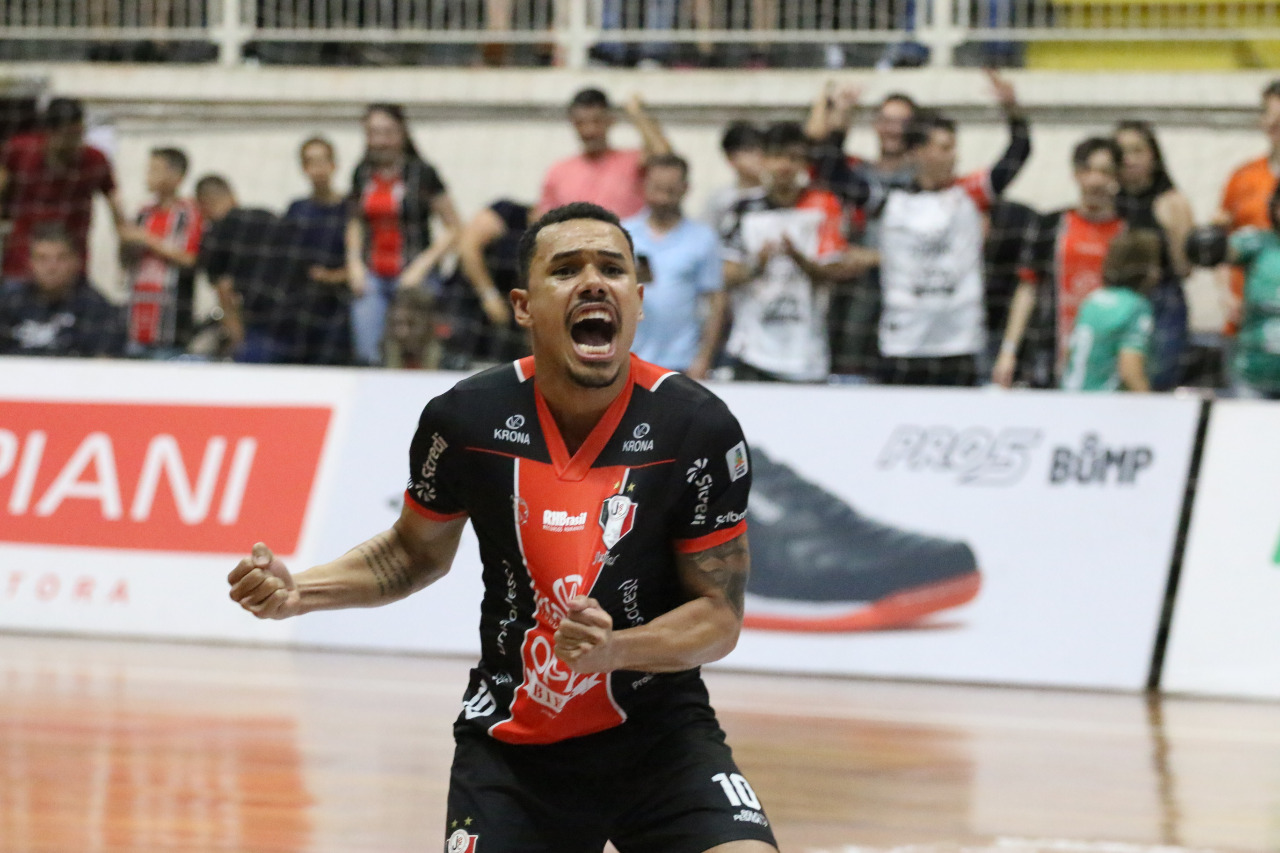 Dieguinho desfalca JEC no jogo de ida das quartas de final da Liga Nacional  de Futsal, futsal